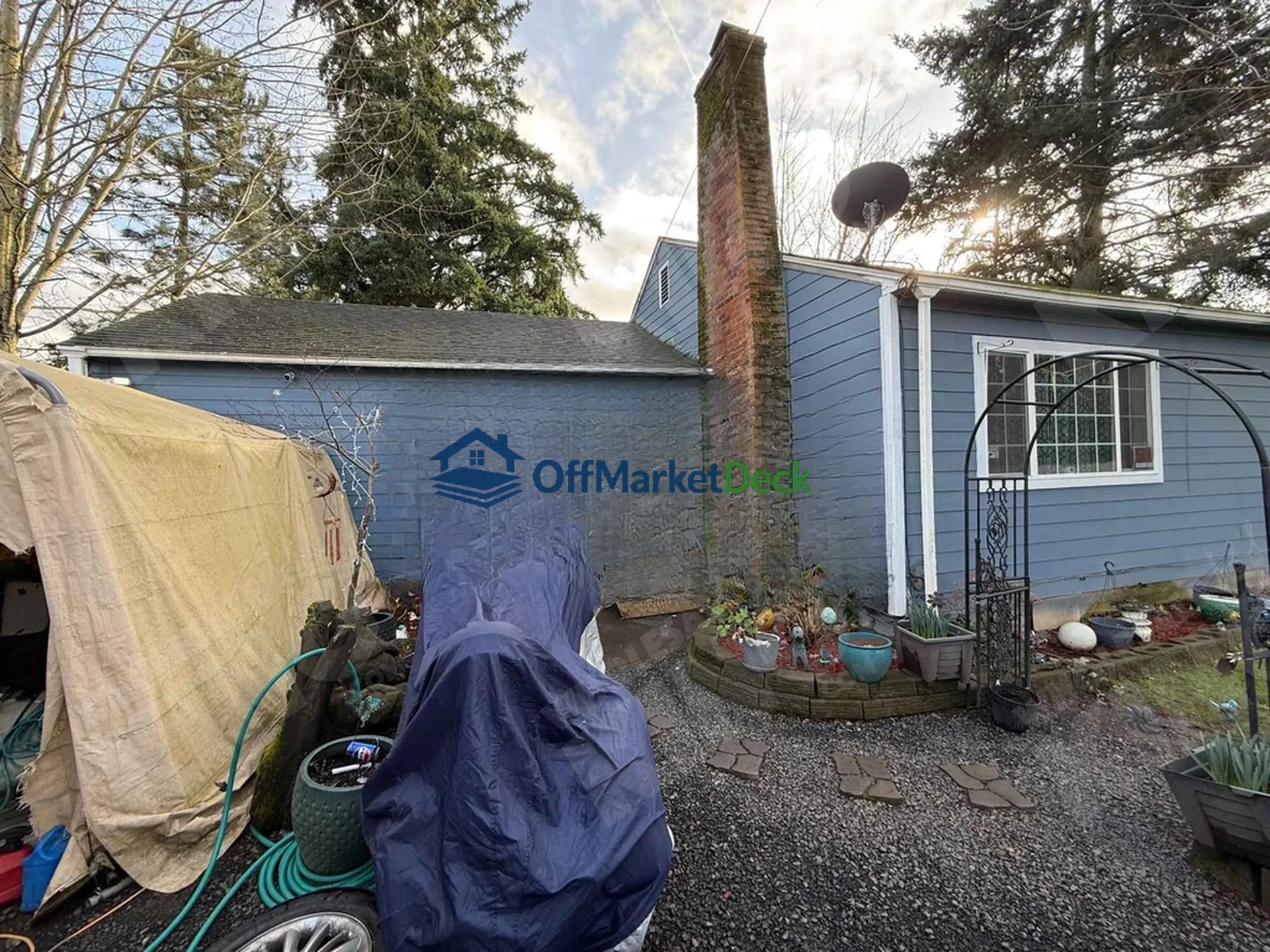 Off-market house in Dayton, Oregon — 3 beds, 1 bath, $280,000 — photo 3 of 8