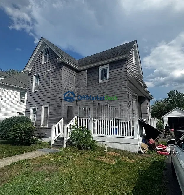 Off-market house in Oldmans Township, New Jersey — 3 beds, 2 baths, $240,000