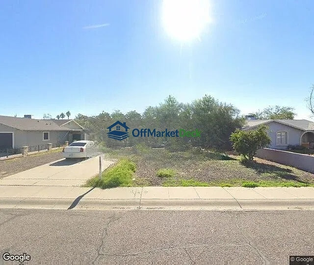 Off-market house in Phoenix, Arizona — 2 beds, 2 baths, $245,000