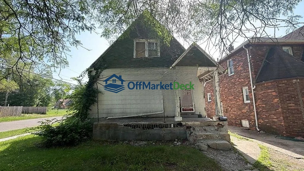 Off-market house in Detroit, Michigan — 4 beds, 1 bath, $34,900