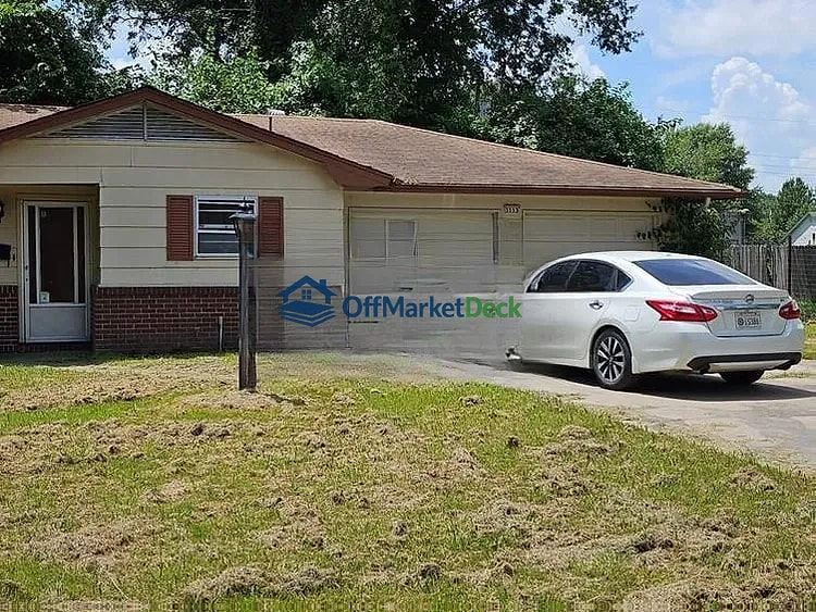 Off-market house in Muskogee, Oklahoma — 3 beds, 2 baths, $74,592 — photo 4 of 8