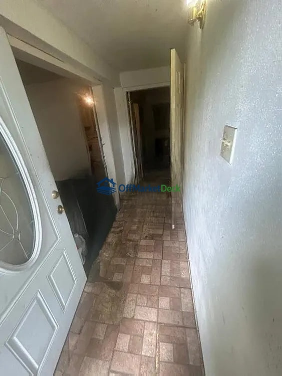 Off-market house in St. Louis, Missouri — 2 beds, 1 bath, $37,000