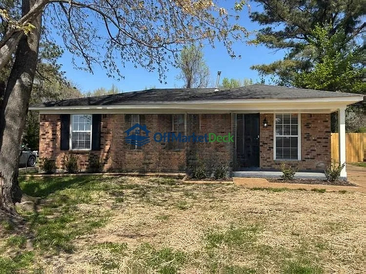 Off-market house in Memphis, Tennessee — 3 beds, 1 bath, $135,500 — photo 7 of 8
