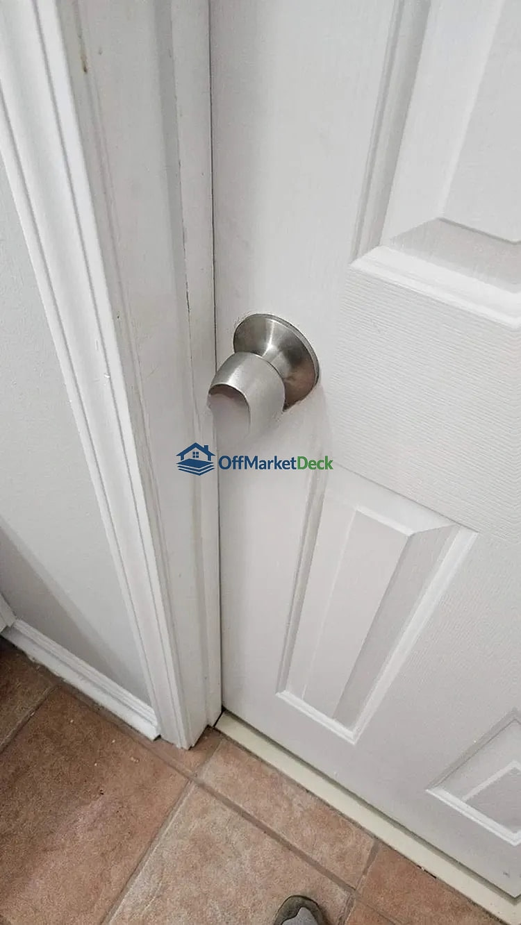 Off-market house in Memphis, Tennessee — 3 beds, 2.5 baths, $317,900 — photo 4 of 8