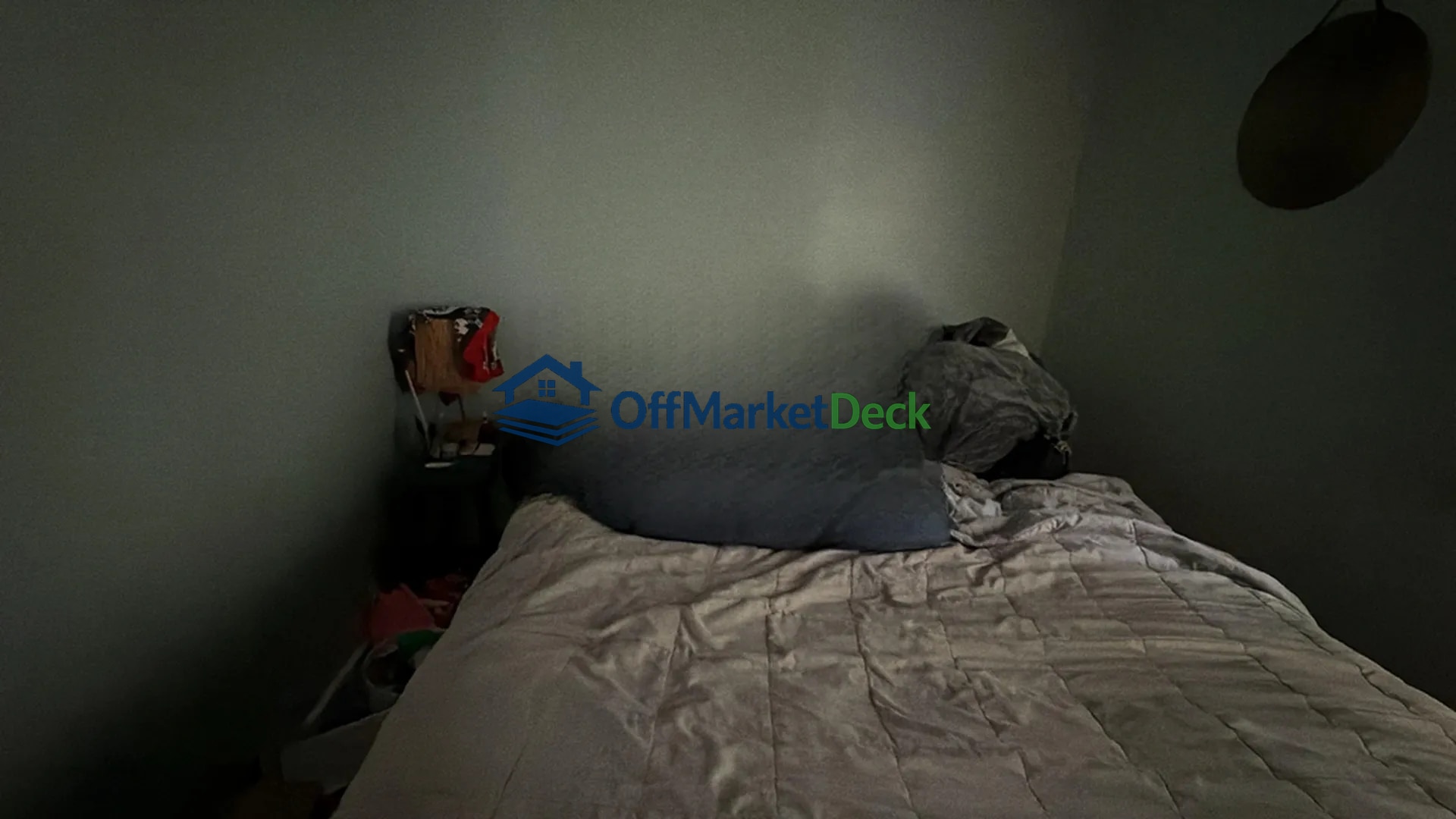 Off-market house in Oakland County, Michigan — 3 beds, 1 bath, $184,900 — photo 3 of 8