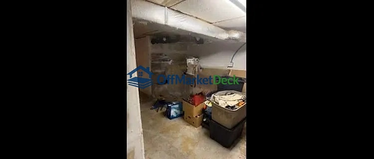 Off-market house in Morristown, Tennessee — 2 beds, 1 bath, $108,000 — photo 3 of 8
