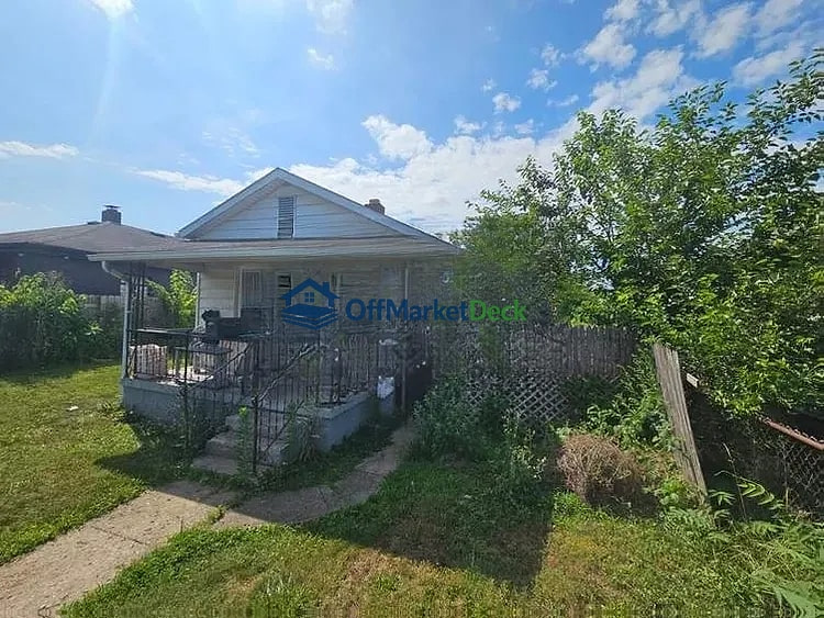 Off-market house in Columbus, Ohio — 1 bed, 1 bath, $62,000 — photo 3 of 8