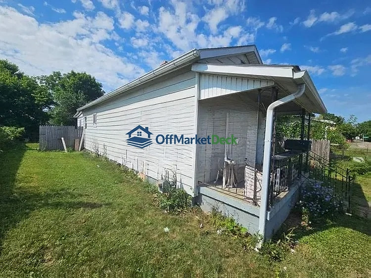 Off-market house in Columbus, Ohio — 1 bed, 1 bath, $62,000 — photo 5 of 8