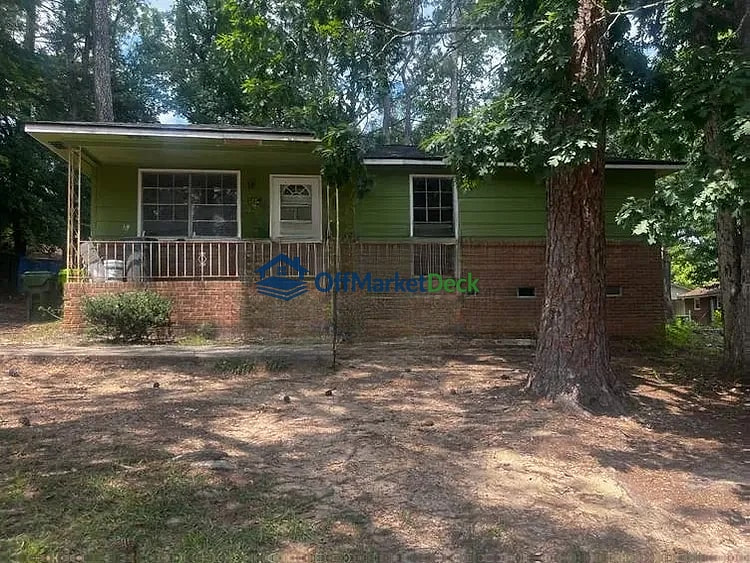 Off-market house in Columbia, South Carolina — 3 beds, 1 bath, $84,999 — photo 4 of 8