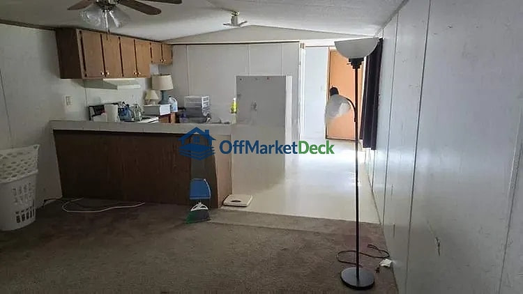 Off-market house in Johnson City, Tennessee — 3 beds, 2 baths, $15,000 — photo 8 of 8