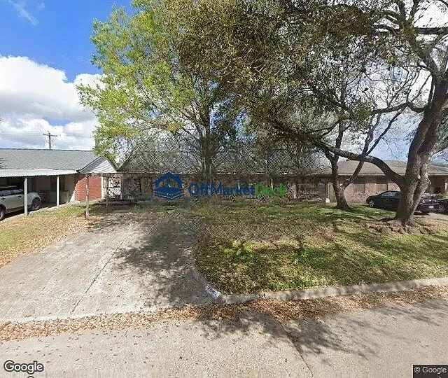 Off-market house in Channelview, Texas — 4 beds, 3 baths, $127,500 — photo 3 of 3