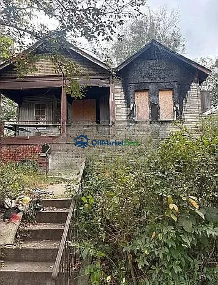 Off-market house in Atlanta, Georgia — 3 beds, 1 bath, $145,000 — photo 6 of 8