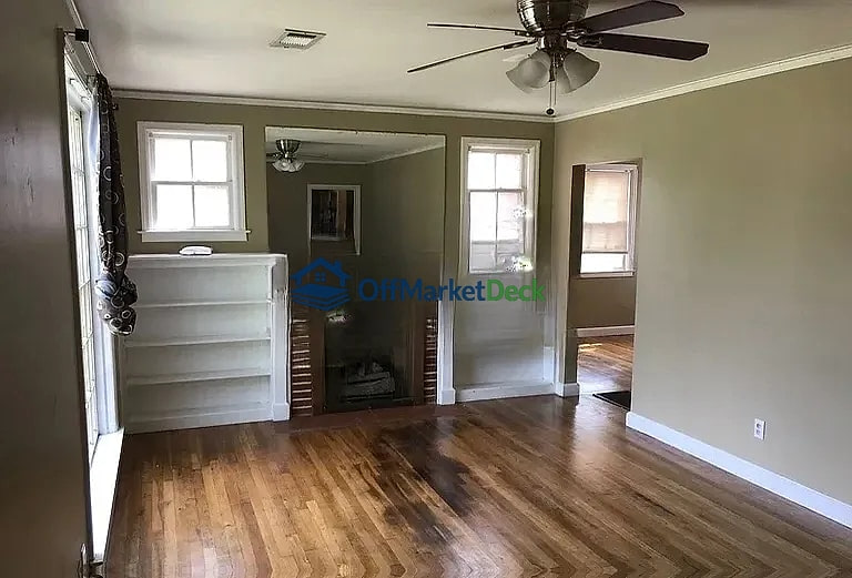 Off-market house in Montgomery, Alabama — 3 beds, 1 bath, $107,000 — photo 4 of 7