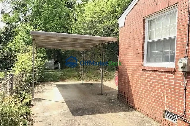 Off-market house in Montgomery, Alabama — 3 beds, 1 bath, $107,000 — photo 3 of 7