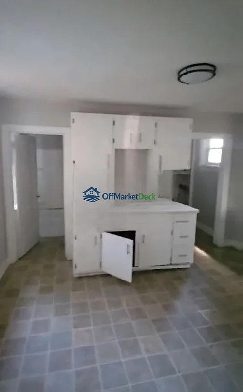 Off-market house in Beaver Falls, Pennsylvania — 2 beds, 1 bath, $58,000 — photo 7 of 8