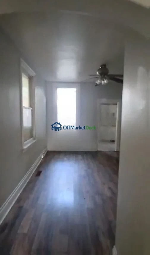 Off-market house in Beaver Falls, Pennsylvania — 2 beds, 1 bath, $58,000 — photo 5 of 8