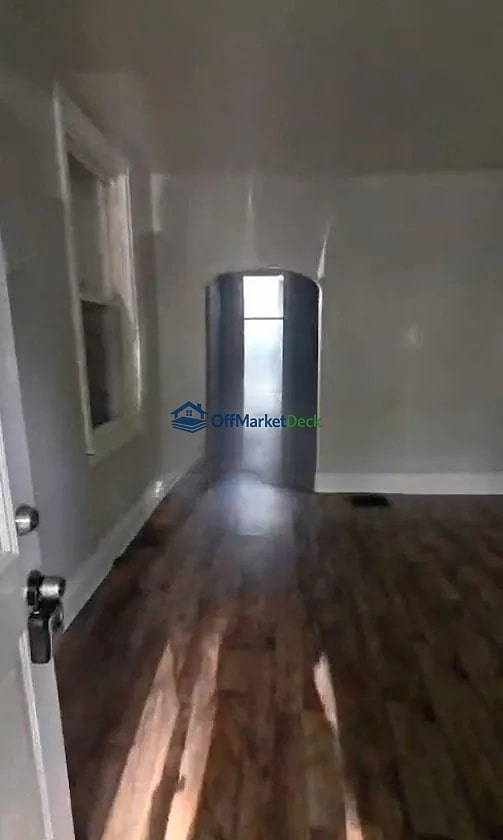 Off-market house in Beaver Falls, Pennsylvania — 2 beds, 1 bath, $58,000 — photo 2 of 8