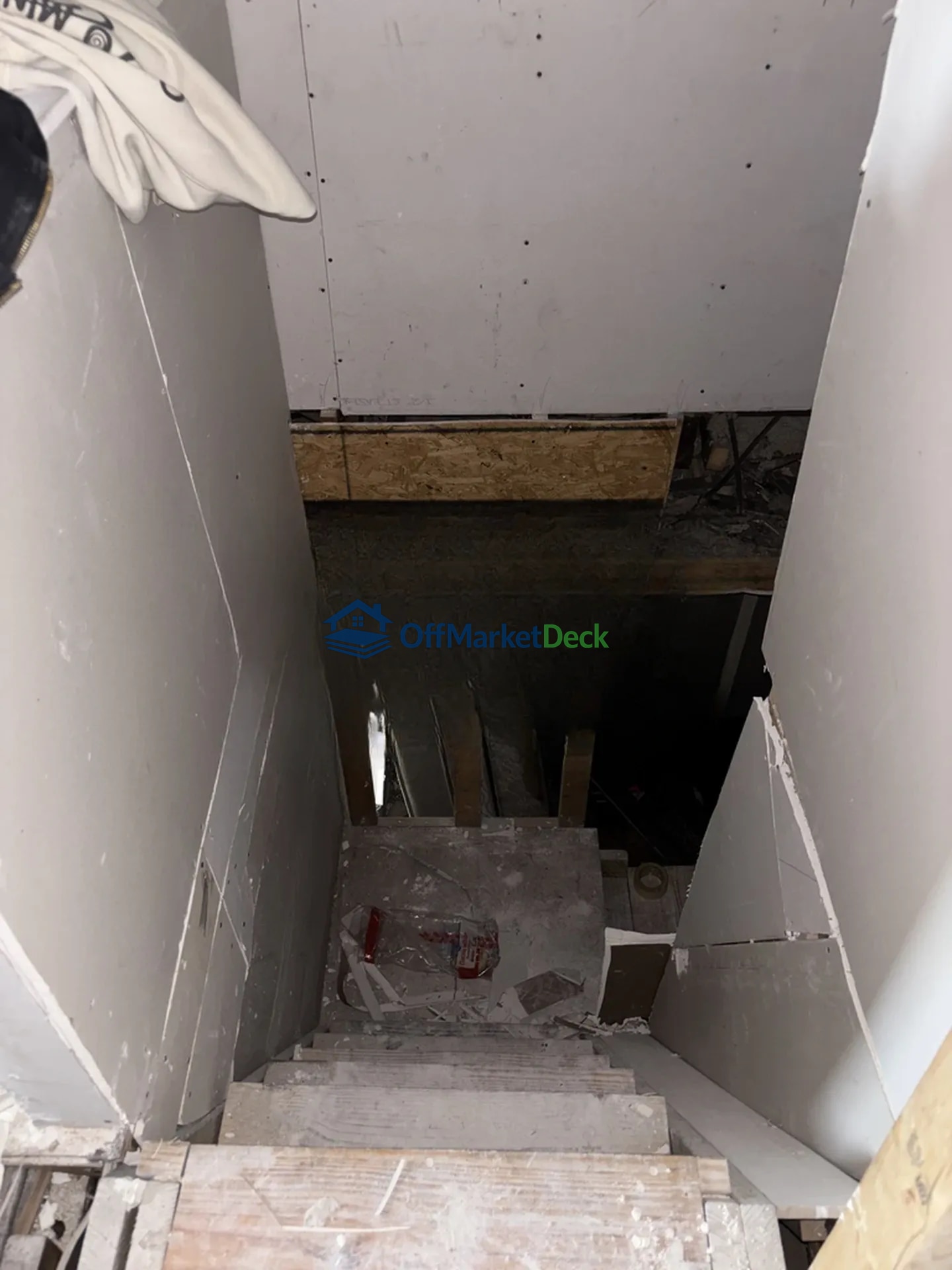 Off-market house in Marion, Indiana — 3 beds, 2 baths, $55,000 — photo 5 of 8