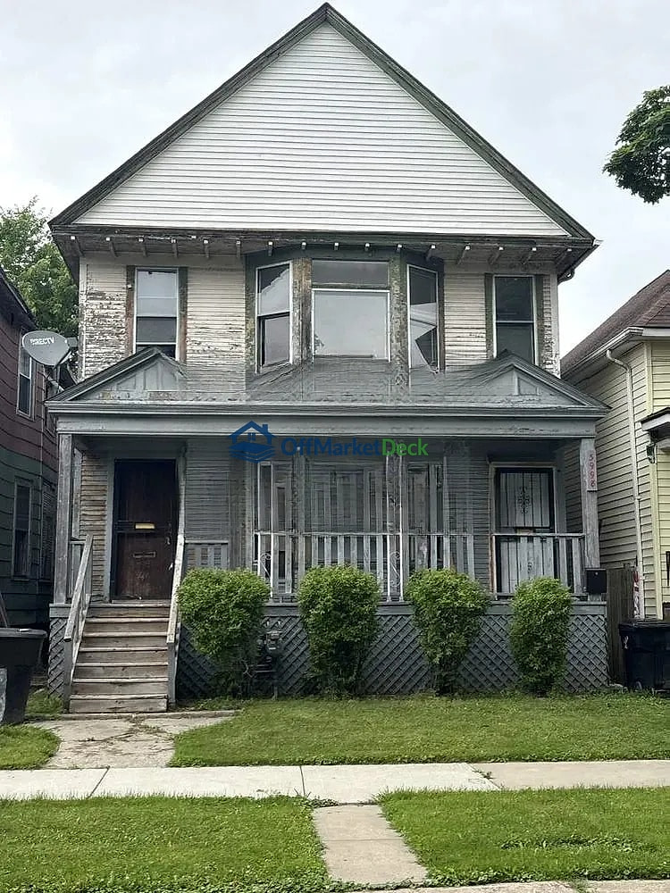 Off-market multi family in Detroit, Michigan — 7 beds, 2 baths, $95,700