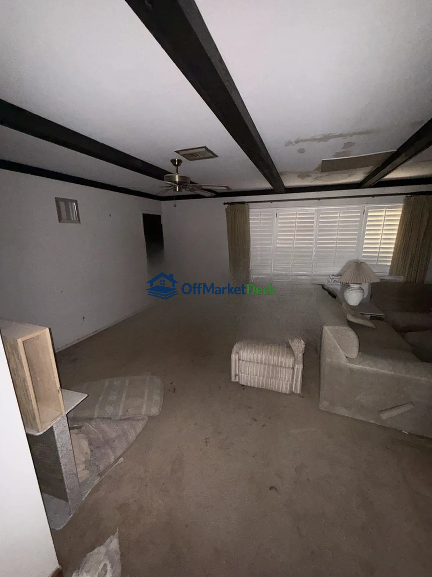 Off-market house in Scottsdale, Arizona — 3 beds, 2 baths, $419,990 — photo 4 of 8