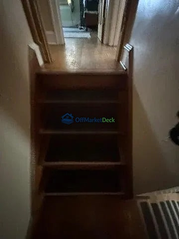 Off-market house in Cleveland, Ohio — 3 beds, 1.5 baths, $159,000 — photo 6 of 8