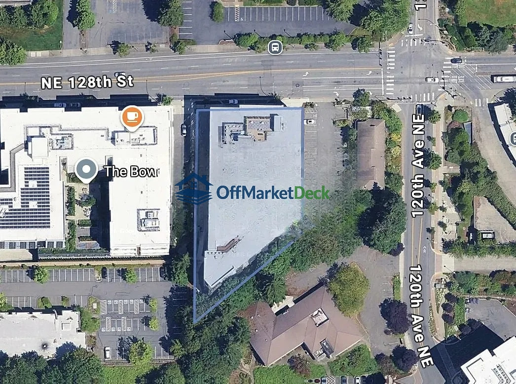 Off-market house in Kirkland, Washington — 1 bed, 1 bath, $425,000 — photo 4 of 4