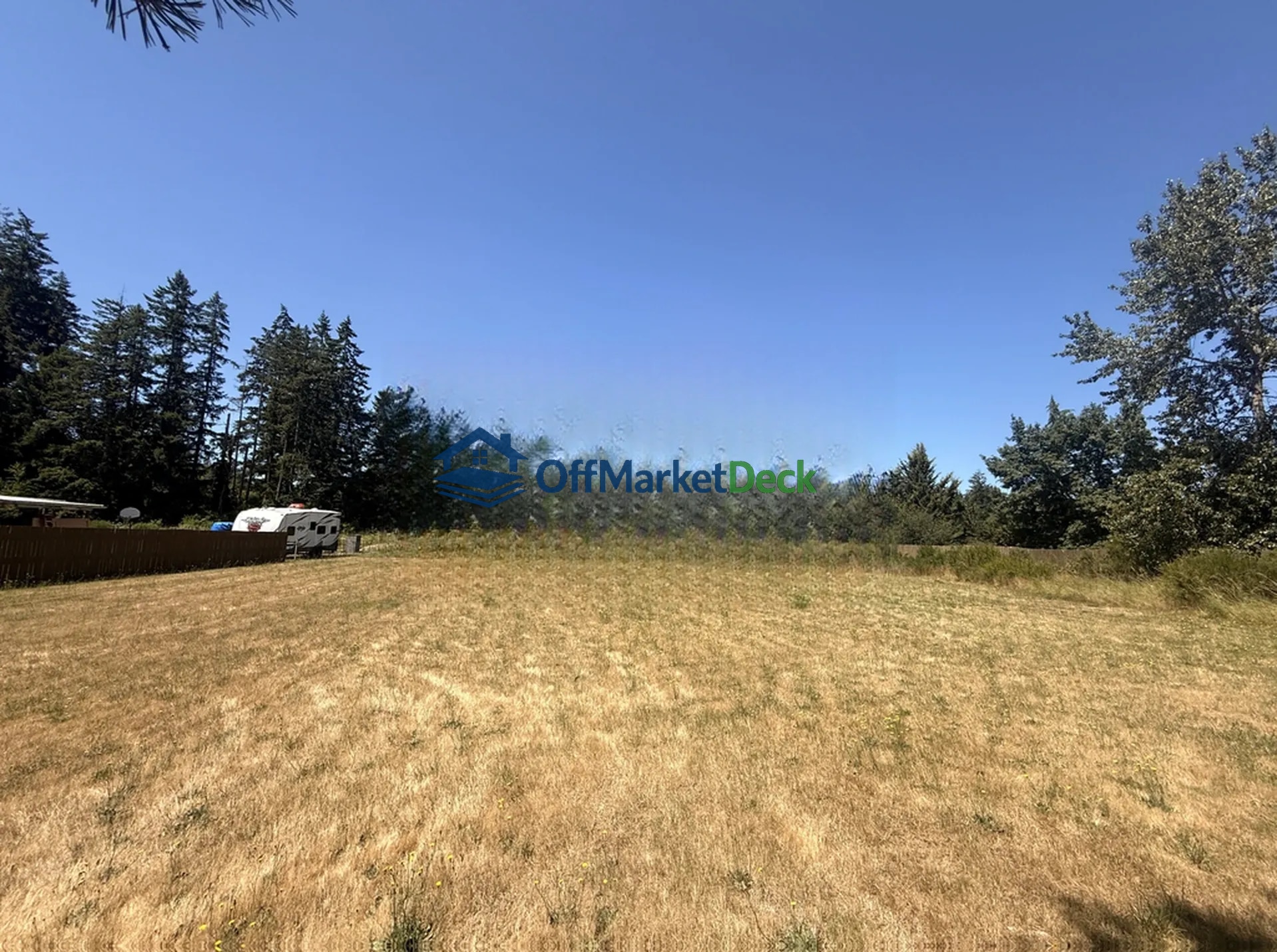 Off-market house in Yelm, Washington — 2 beds, 2 baths, $185,000 — photo 3 of 4