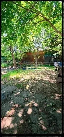 Off-market house in Cleveland, Ohio — 3 beds, 1 bath, $40,000 — photo 6 of 8