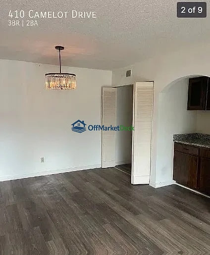 Off-market condo in Atlanta, Georgia — 3 beds, 2 baths, $35,000 — photo 2 of 8