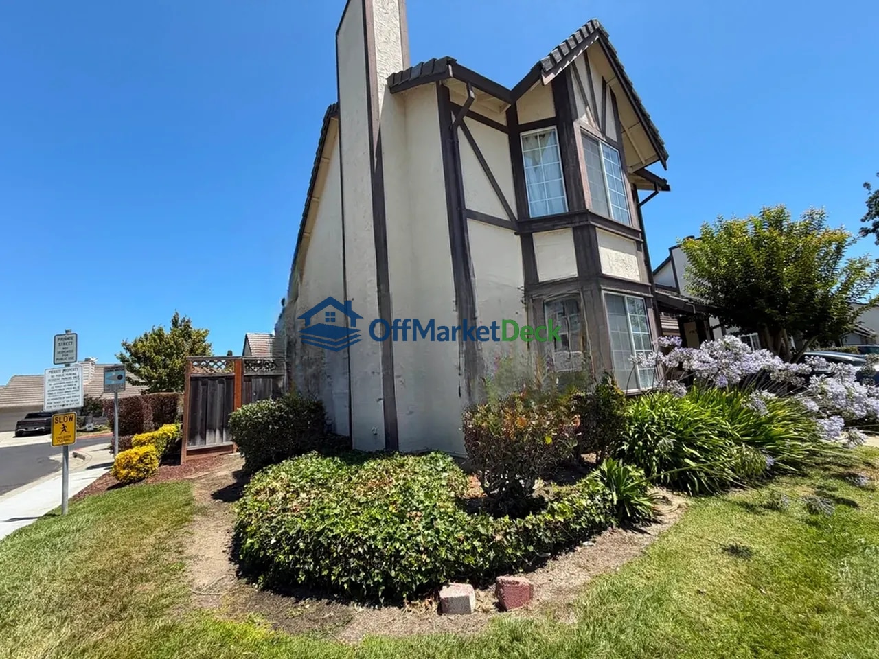 Off-market house in Fremont, California — 3 beds, 2.5 baths, $1,159,900 — photo 3 of 8