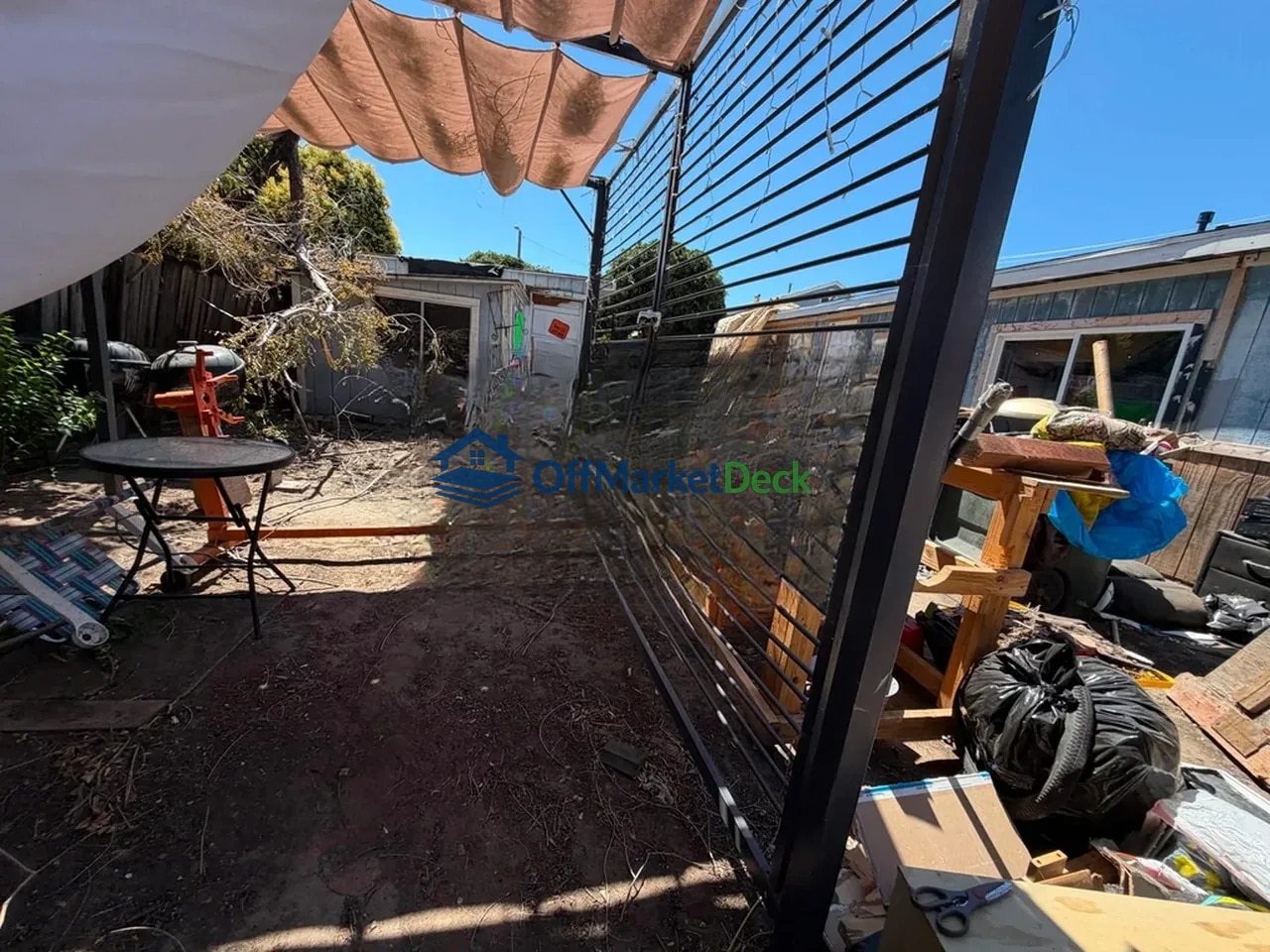 Off-market house in Antioch, California — 2 beds, 1 bath, $324,900 — photo 3 of 8