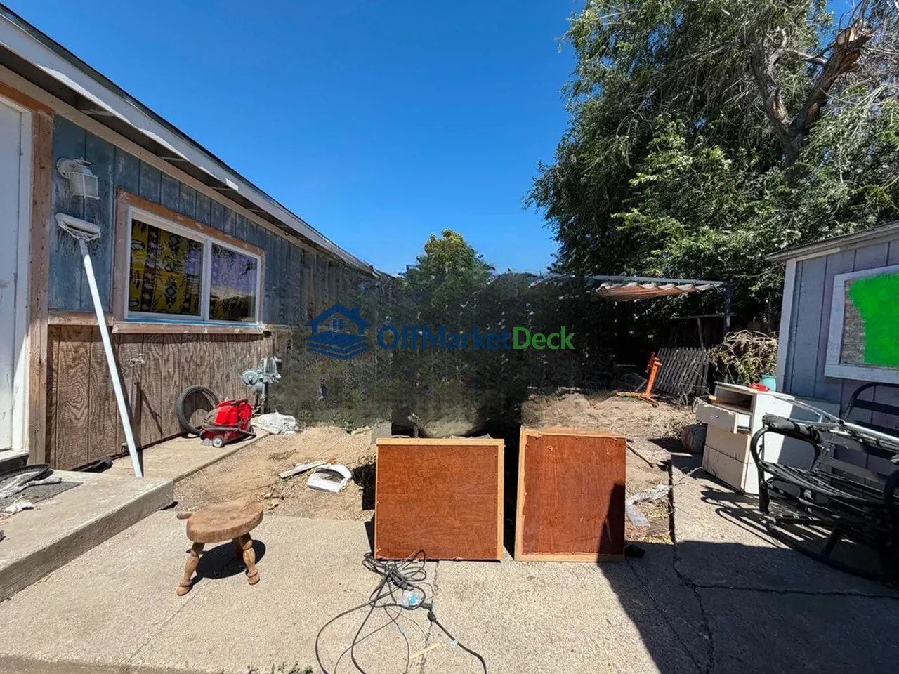 Off-market house in Antioch, California — 2 beds, 1 bath, $324,900 — photo 4 of 8