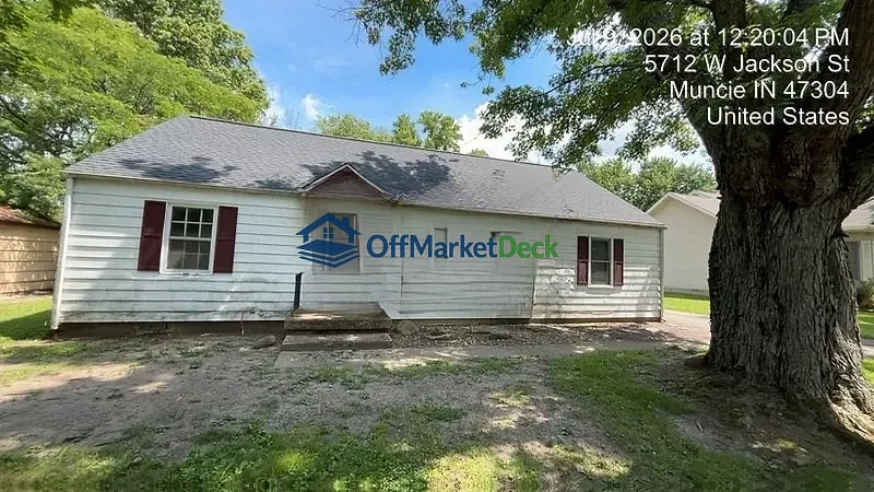 Off-market house in Muncie, Indiana — 3 beds, 1 bath, $89,900 — photo 5 of 8
