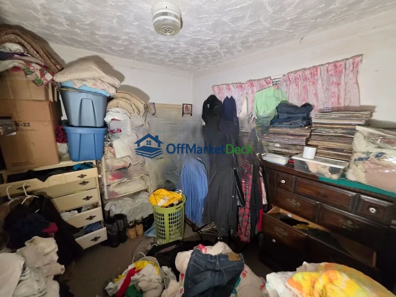 Off-market house in Lincoln Park, Michigan — 2 beds, 1 bath, $74,900 — photo 8 of 8