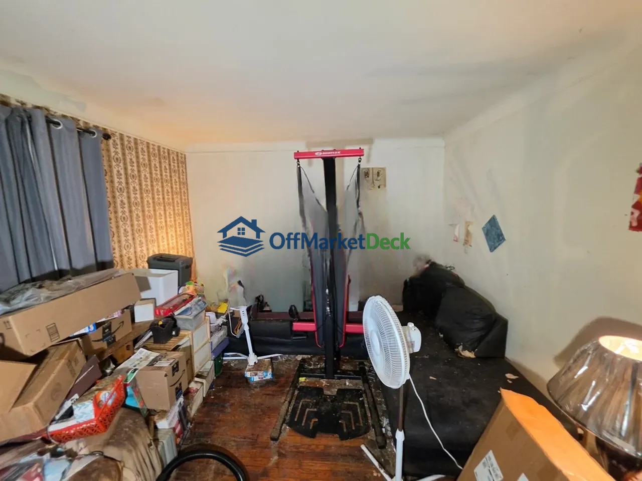 Off-market house in Dearborn Heights, Michigan — 3 beds, 1 bath, $116,900 — photo 7 of 8