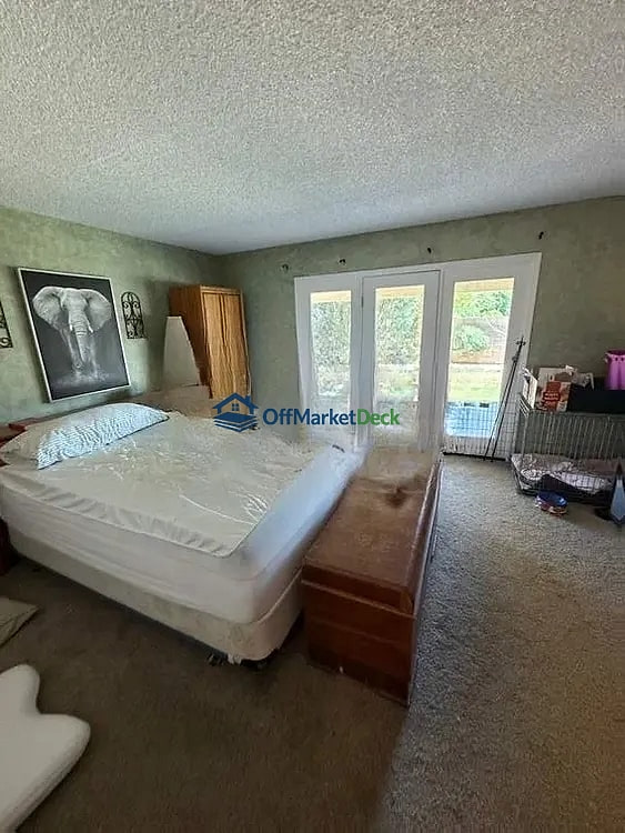 Off-market house in Scottsdale, Arizona — 3 beds, 2 baths, $669,900 — photo 4 of 8