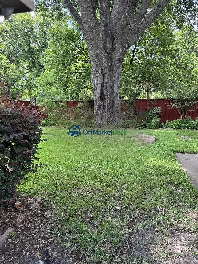 Off-market house in Mesquite, Texas — 4 beds, 3 baths, $286,000 — photo 7 of 8
