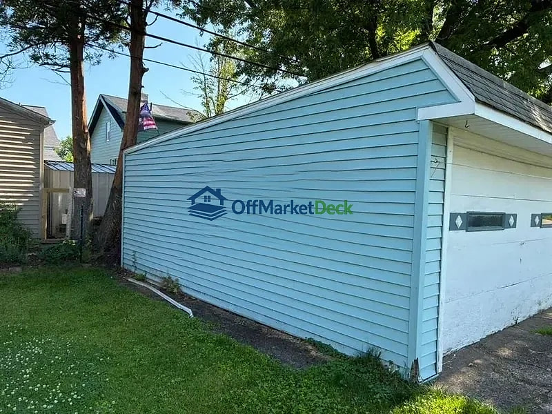 Off-market house in Garfield Heights, Ohio — 3 beds, 1.5 baths, $89,900 — photo 3 of 8