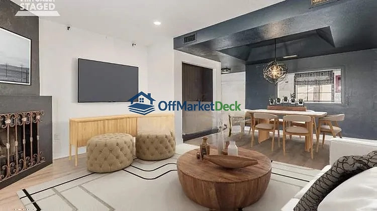 Off-market house in Phoenix, Arizona — 2 beds, 2 baths, $469,990 — photo 3 of 8