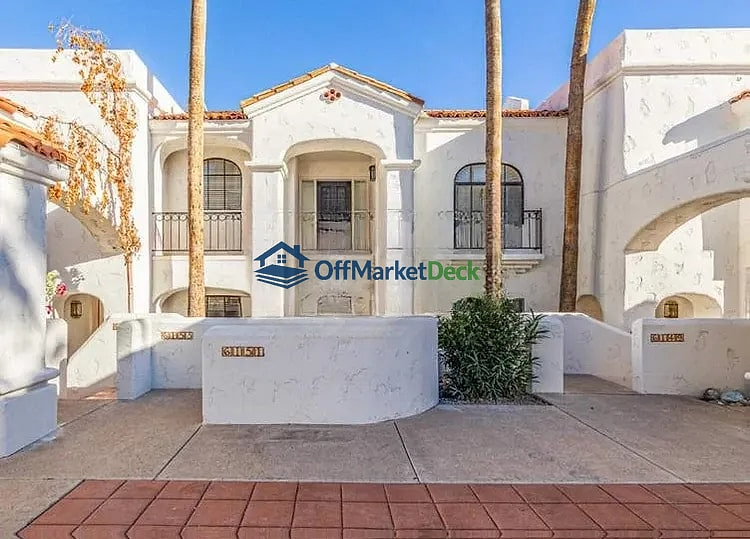 Off-market house in Phoenix, Arizona — 2 beds, 2 baths, $469,990 — photo 2 of 8