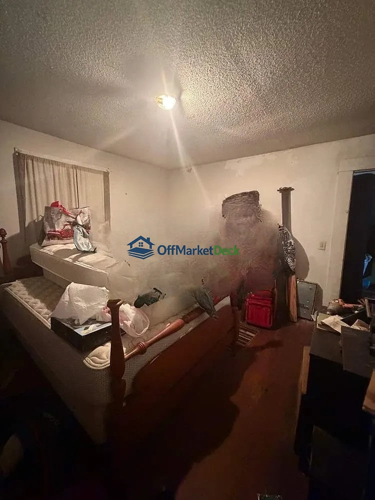 Off-market house in Sylacauga, Alabama — 2 beds, 1 bath, $60,150 — photo 7 of 8