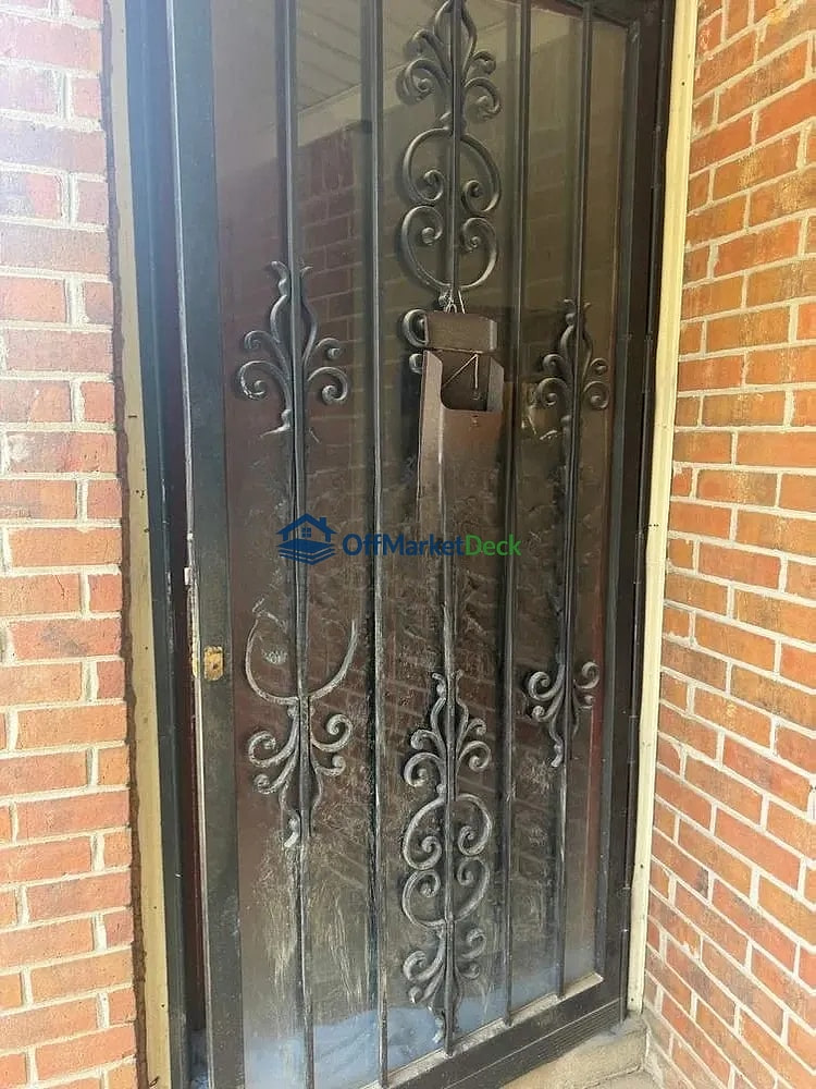 Off-market house in Memphis, Tennessee — 3 beds, 1 bath, $50,000 — photo 6 of 8