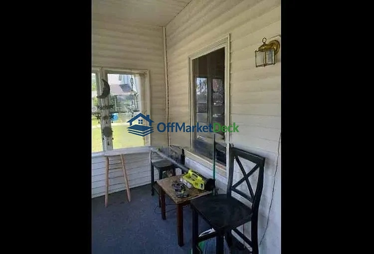 Off-market house in Toledo, Ohio — 3 beds, 1 bath, $52,000 — photo 5 of 8