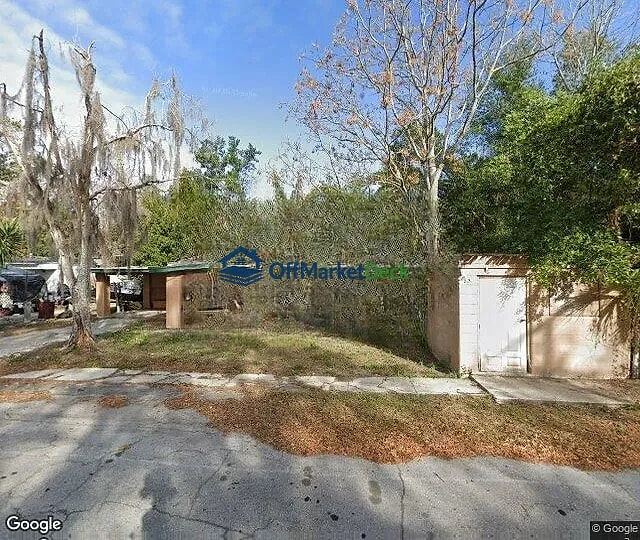 Off-market house in Lake City, Florida — 3 beds, 2 baths, $69,990 — photo 3 of 3