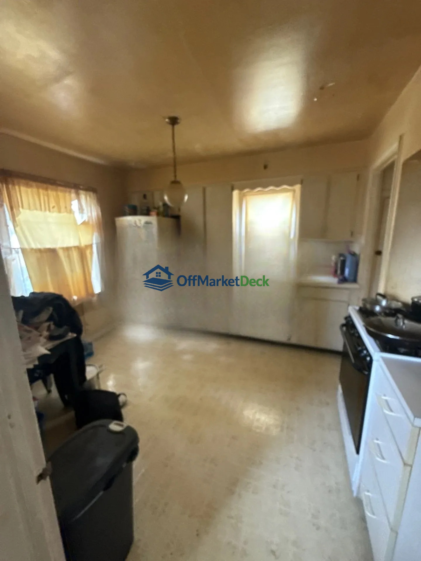 Off-market house in Cleveland, Ohio — 3 beds, 2 baths, $99,000 — photo 7 of 8