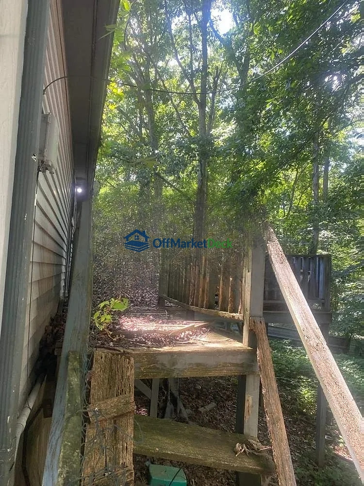 Off-market house in Lyles, Tennessee — 3 beds, 1 bath, $160,000 — photo 5 of 8