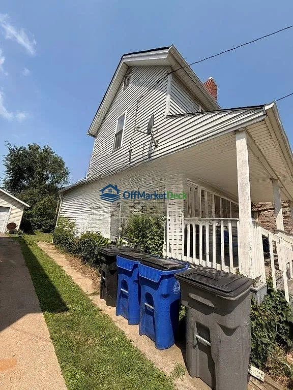 Off-market house in Cleveland, Ohio — 3 beds, 1 bath, $45,000 — photo 3 of 8