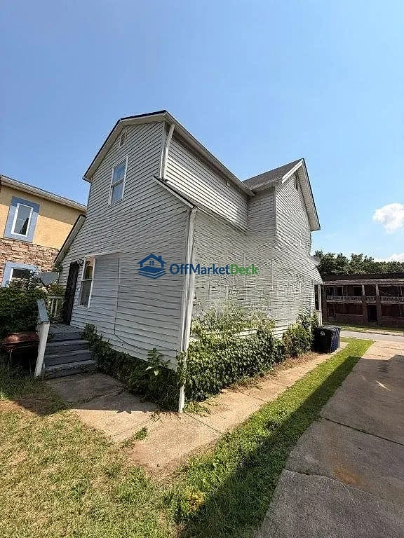 Off-market house in Cleveland, Ohio — 3 beds, 1 bath, $45,000 — photo 5 of 8