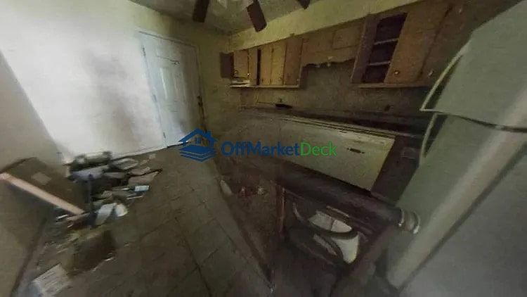Off-market house in Blytheville, Arkansas — 3 beds, 1 bath, $14,000 — photo 3 of 8