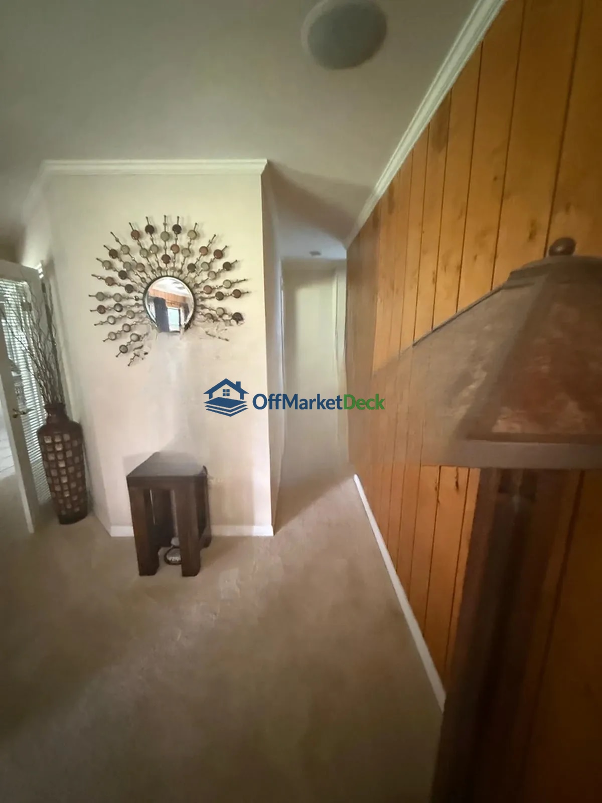 Off-market house in Mount Dora, Florida — 3 beds, 2 baths, $424,000 — photo 6 of 8